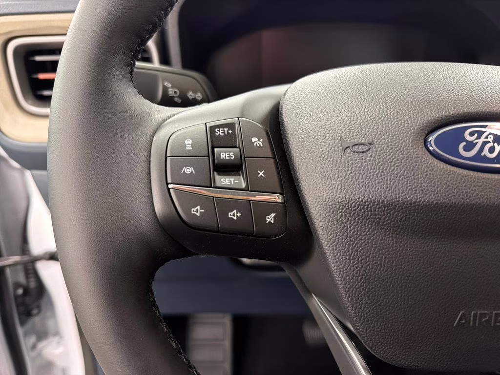 2026 OXFORD WHITE Ford Maverick Lariat AWD Truck