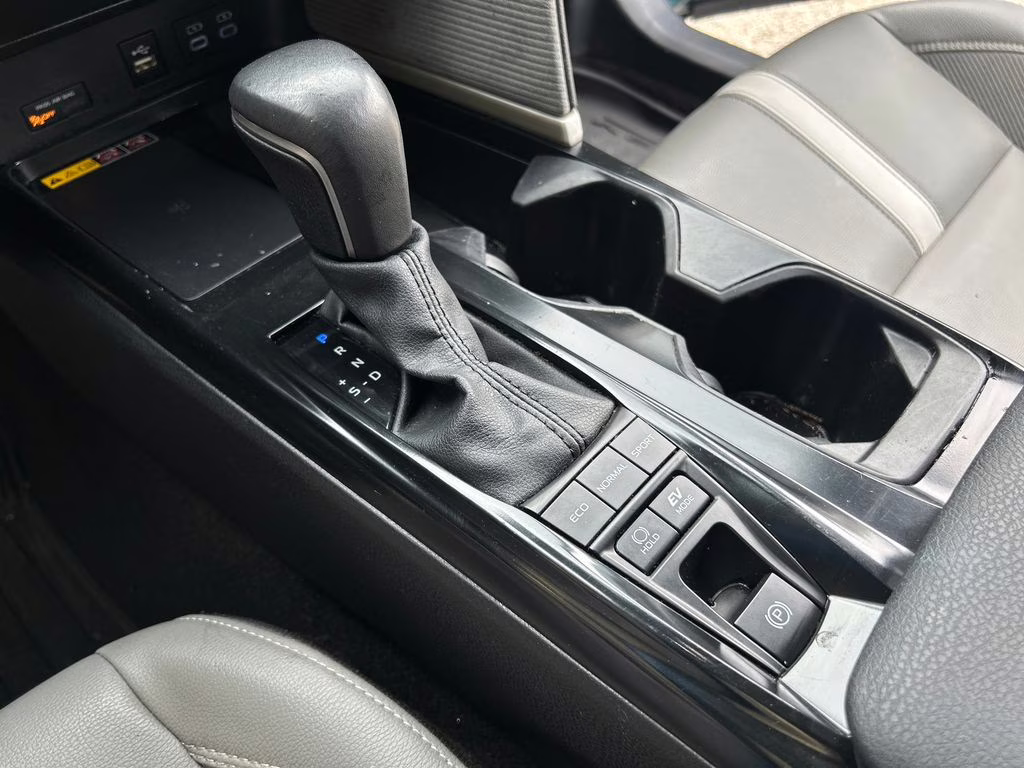 2025 Ocean Toyota Camry SE FWD Sedan