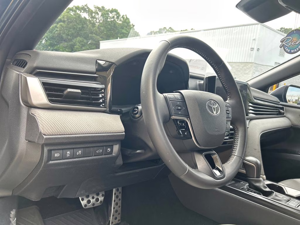 2025 Ocean Gem Toyota Camry SE FWD Sedan