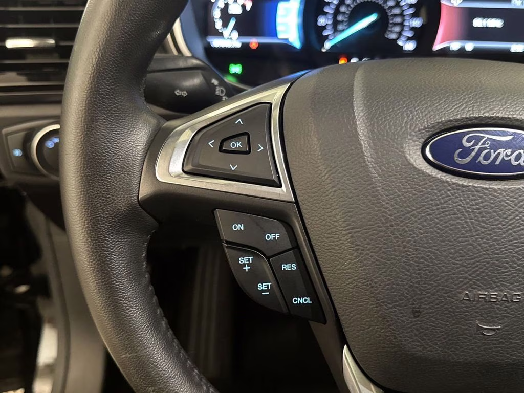 2016 Shadow Black Ford Fusion SE FWD Sedan