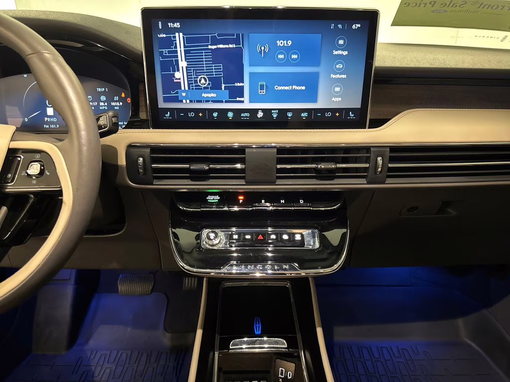 2023 Whisper Blue Metallic Clearcoat Lincoln Corsair Reserve FWD SUV