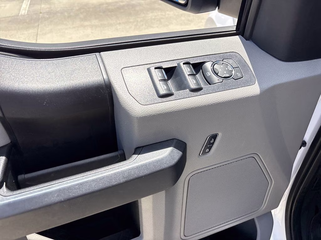 2017 Oxford White Ford F-150 XL RWD Truck