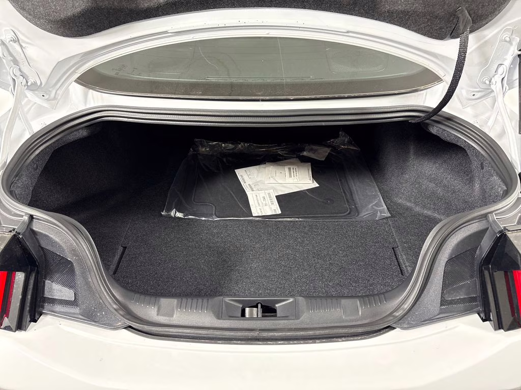 2026 Oxford White Ford Mustang EcoBoost RWD Coupe