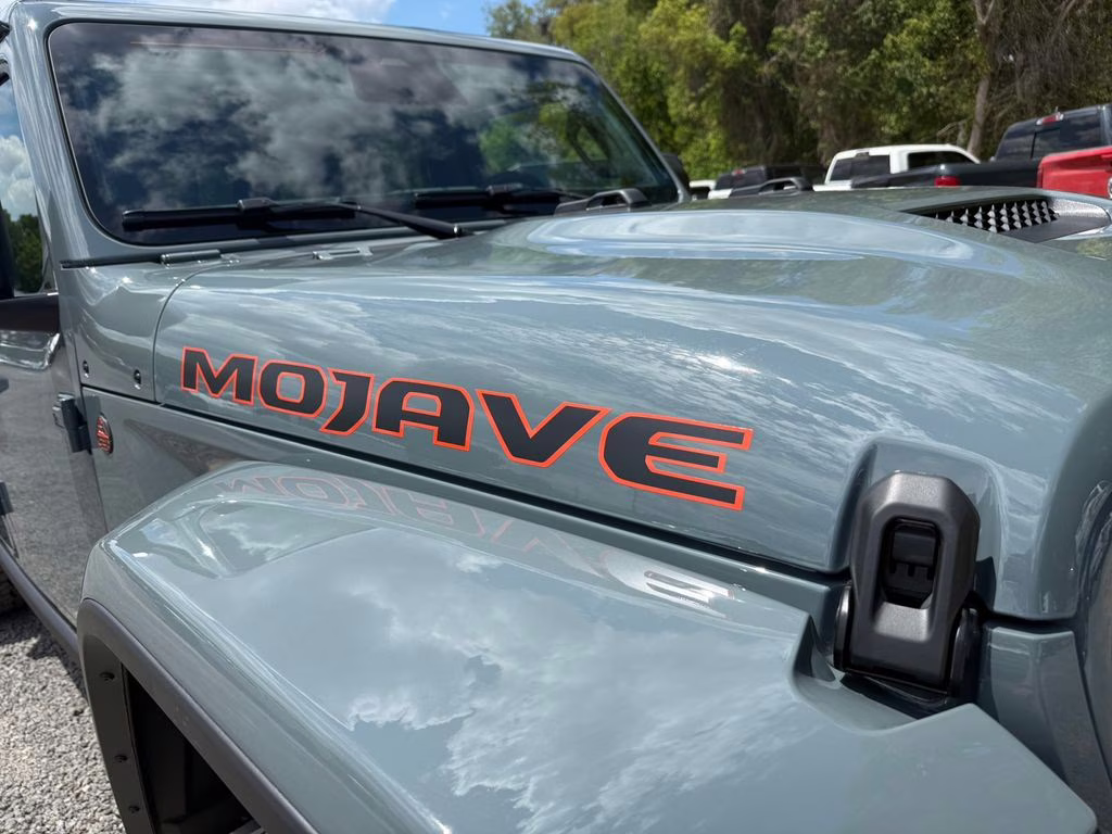 2026 Anvil Clearcoat Jeep Gladiator Mojave 4X4 Truck