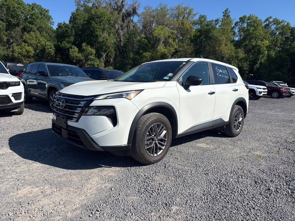 2024 White Nissan Rogue S FWD SUV