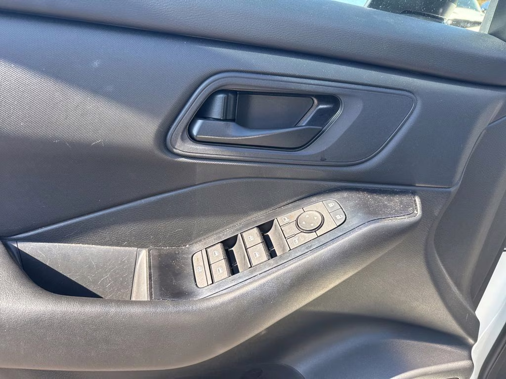 2024 White Nissan Rogue S FWD SUV