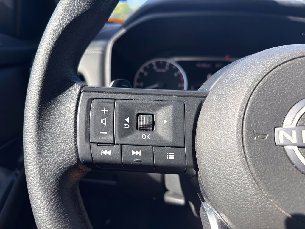 2024 White Nissan Rogue S FWD SUV