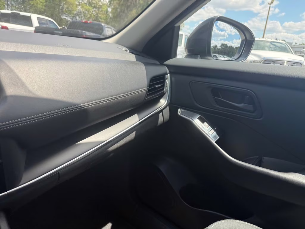 2024 Glacier White Nissan Rogue S FWD SUV