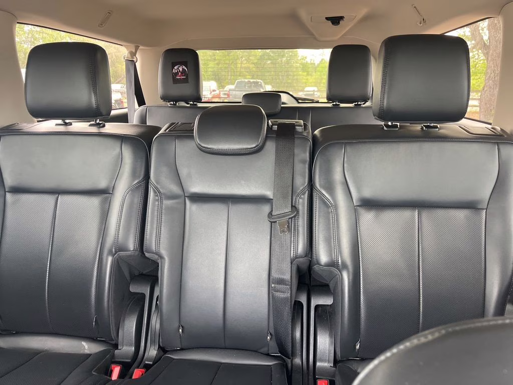 2024 White Ford Expedition Max XLT RWD SUV