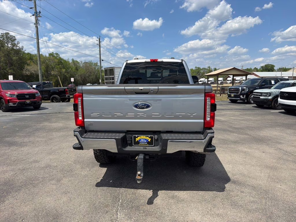 2023 Iconic Silver Metallic Ford Super Duty F-250 SRW Lariat 4X4 Truck