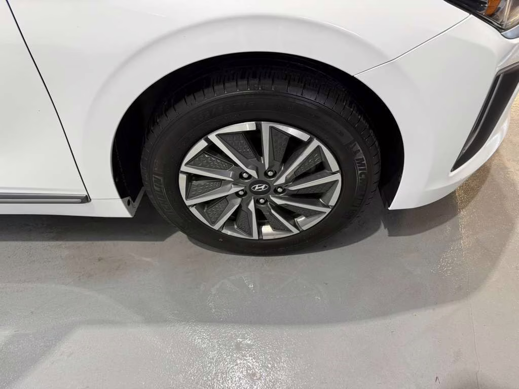 2021 Ceramic White Hyundai Ioniq Electric SE FWD Hatchback