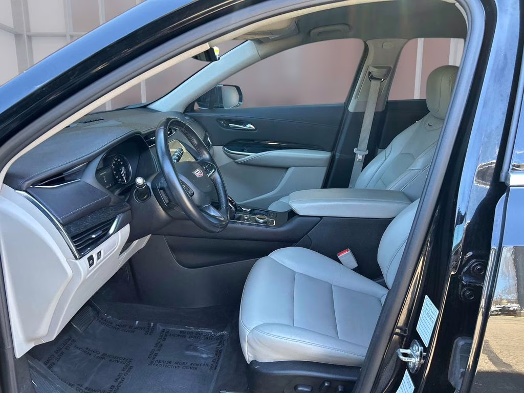 2023 Stellar Black Metallic Cadillac XT4 Premium Luxury AWD SUV