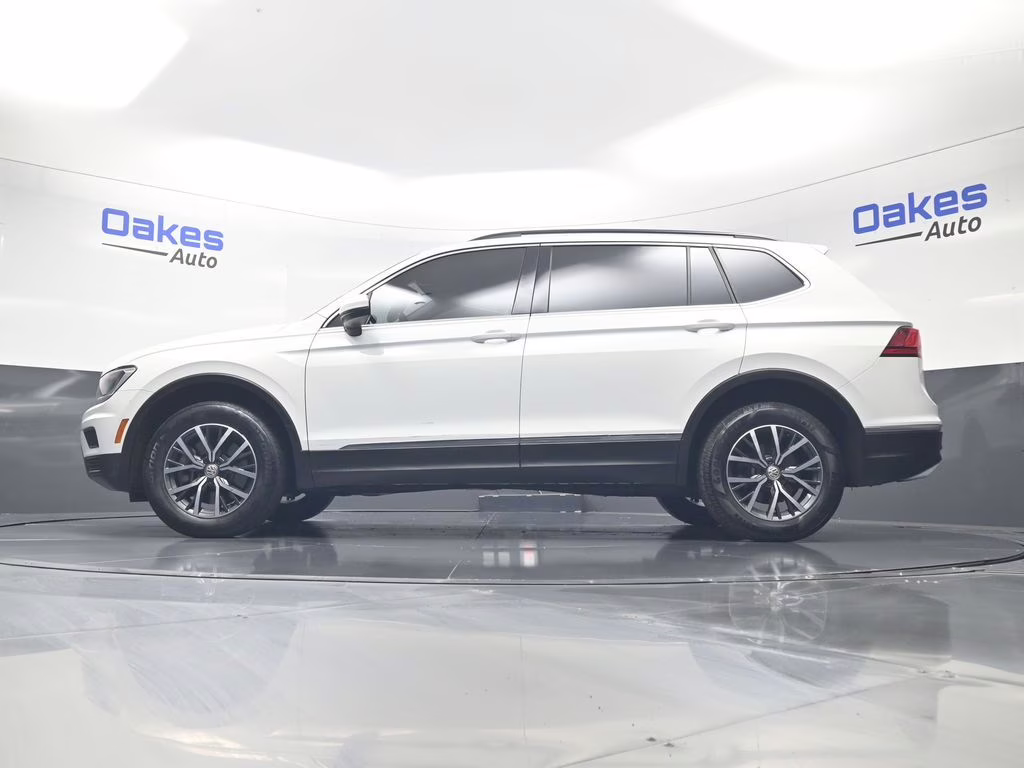 2018 Pure White Volkswagen Tiguan 2.0T SE AWD SUV