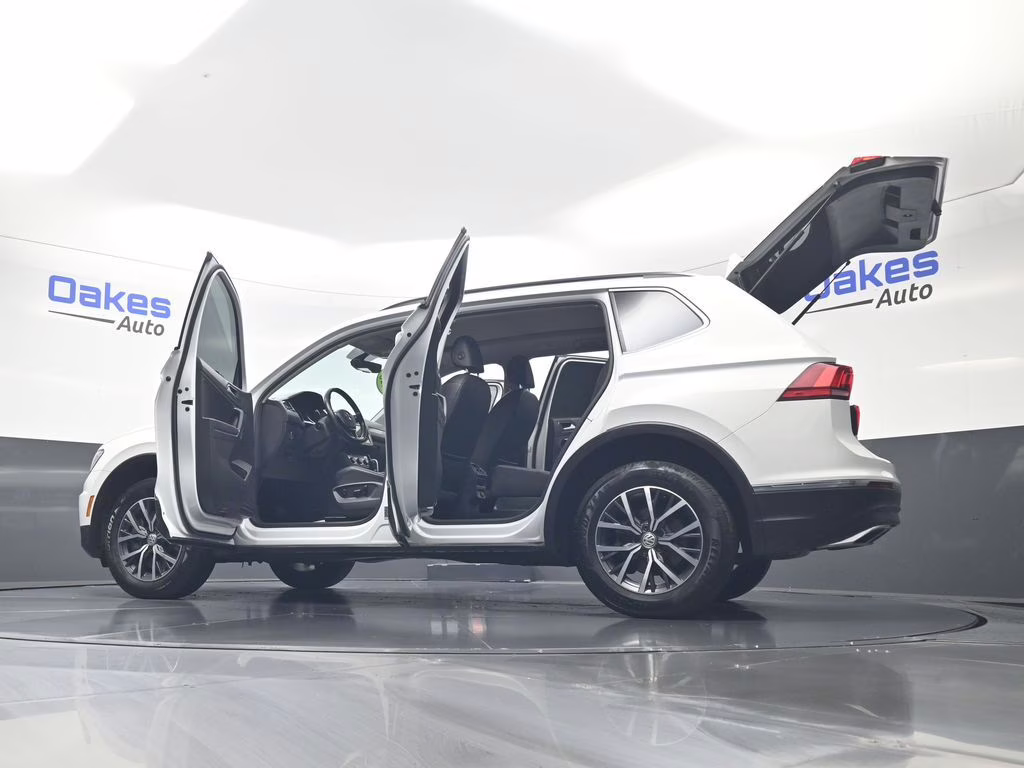 2018 Pure White Volkswagen Tiguan 2.0T SE AWD SUV