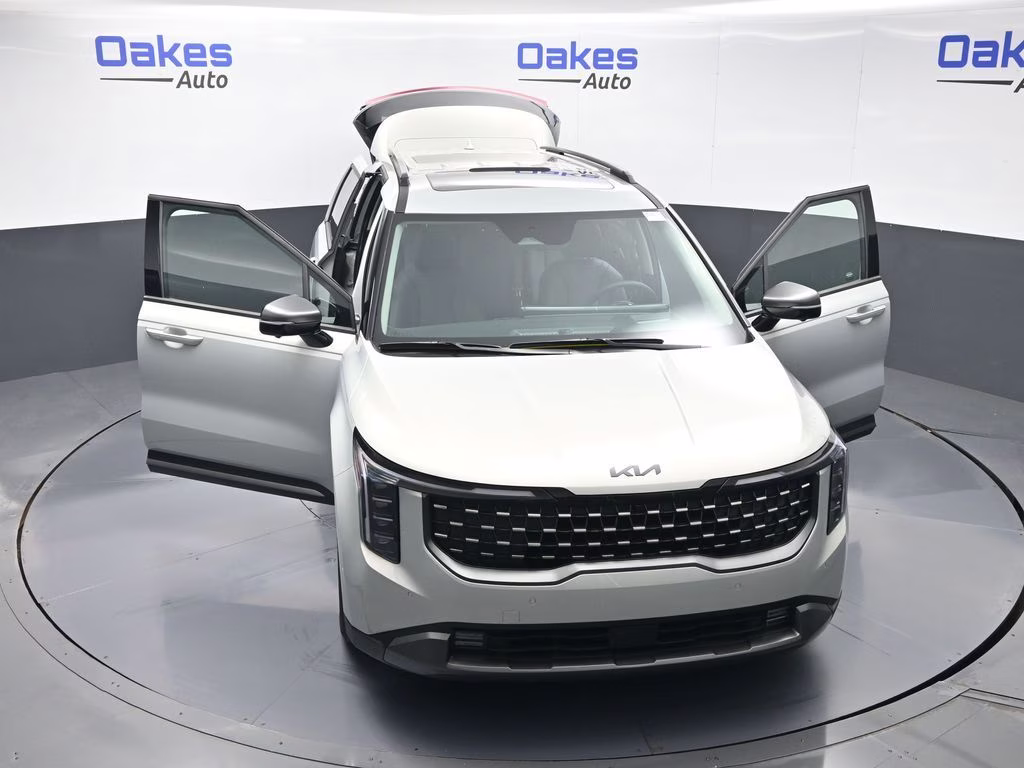 2026 Ivory Silver Kia Carnival SX Prestige FWD Van