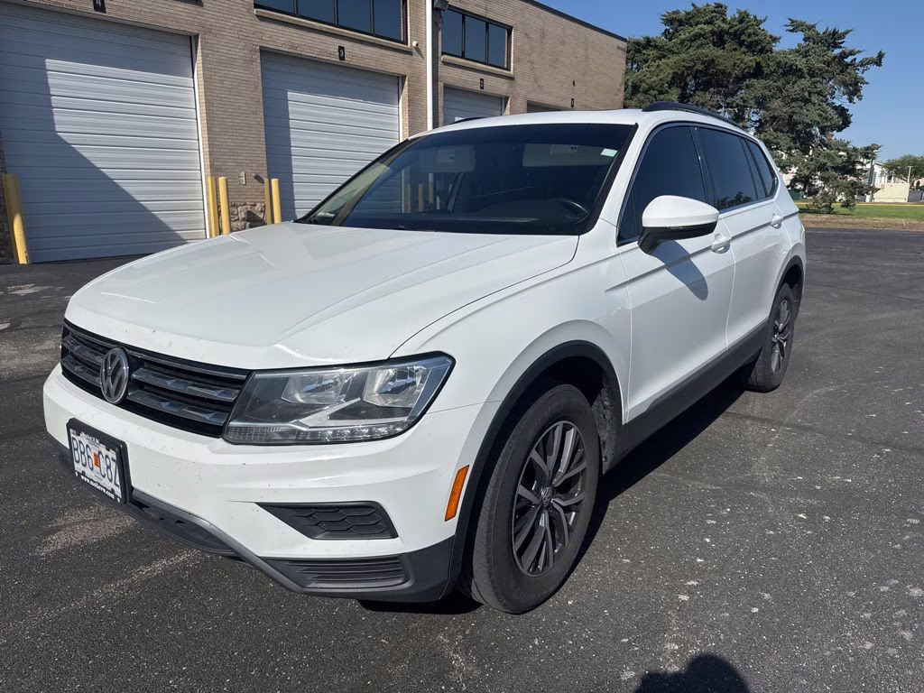 2018 Pure White Volkswagen Tiguan 2.0T SE AWD SUV
