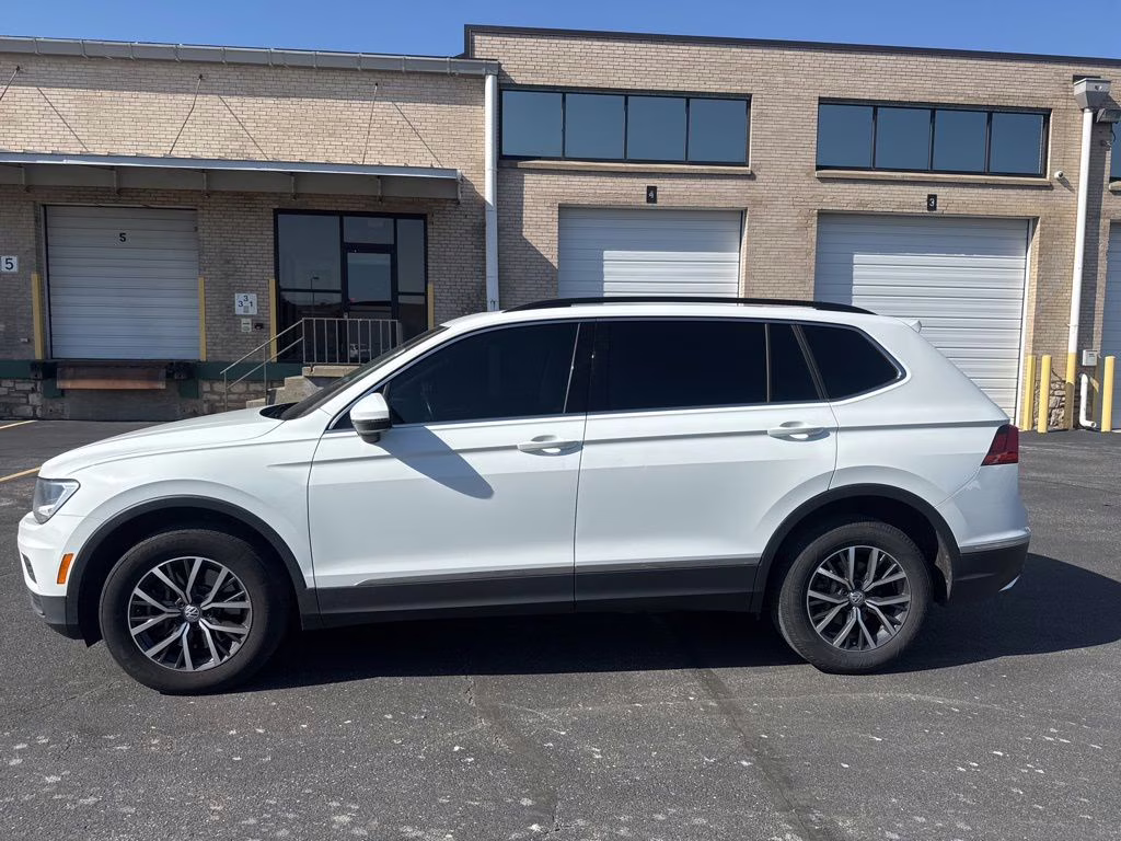 2018 Pure White Volkswagen Tiguan 2.0T SE AWD SUV