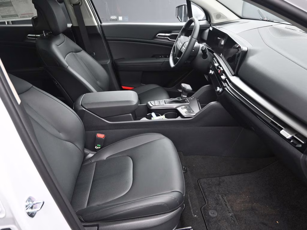 2026 Glacial White Pearl Kia Sportage EX FWD SUV