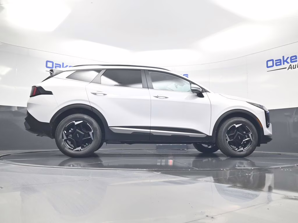 2026 Glacial White Pearl Kia Sportage EX AWD SUV