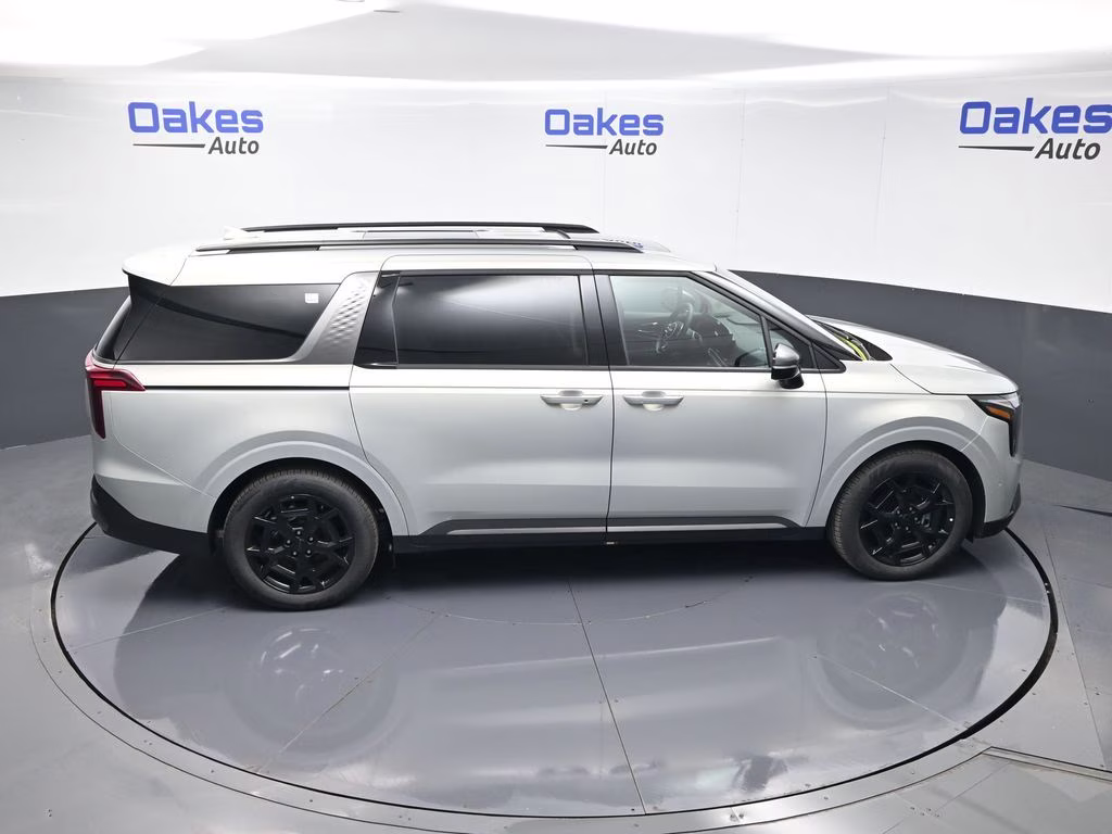 2026 Ivory Silver Kia Carnival SX Prestige FWD Van
