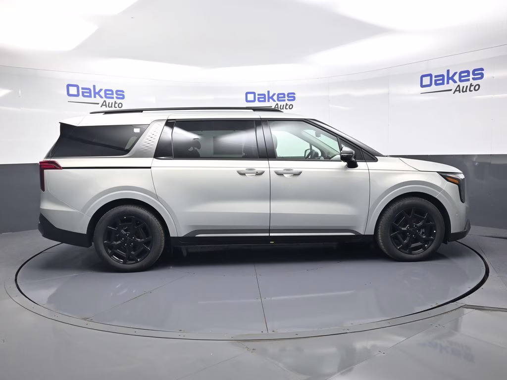 2026 Ivory Silver Kia Carnival SX Prestige FWD Van