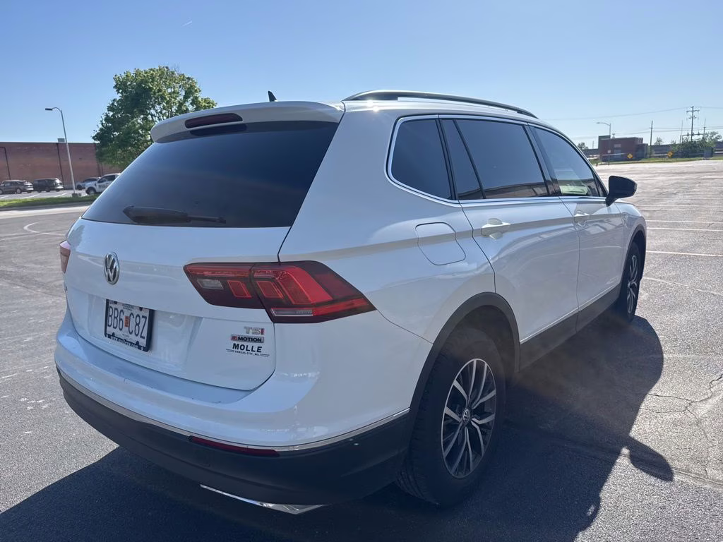 2018 Pure White Volkswagen Tiguan 2.0T SE AWD SUV