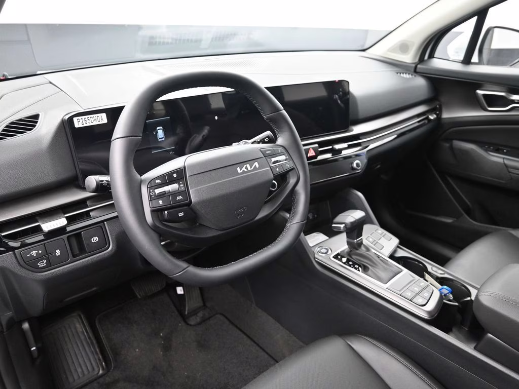 2026 Glacial White Pearl Kia Sportage EX FWD SUV