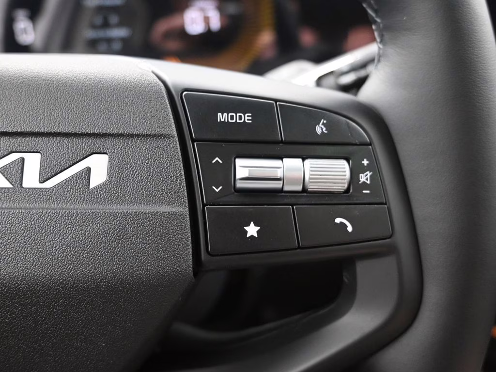 2026 Glacial White Pearl Kia Sportage EX FWD SUV