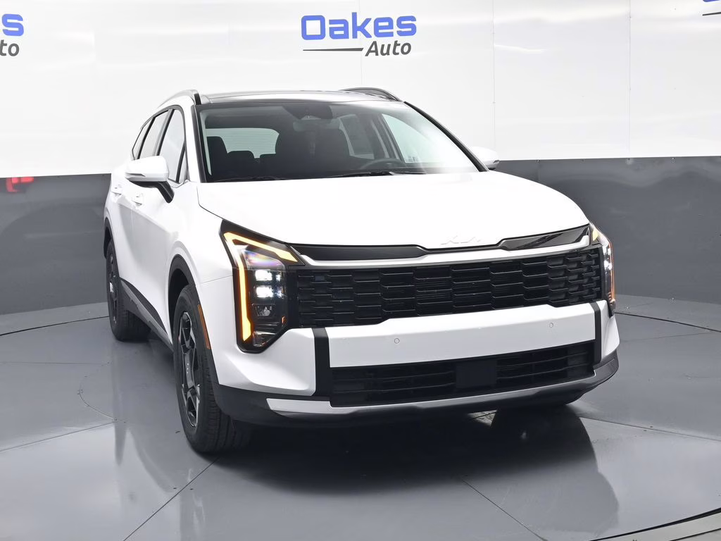 2026 Glacial White Pearl Kia Sportage EX FWD SUV