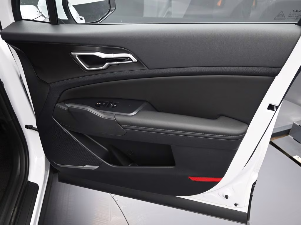 2026 Glacial White Pearl Kia Sportage EX FWD SUV