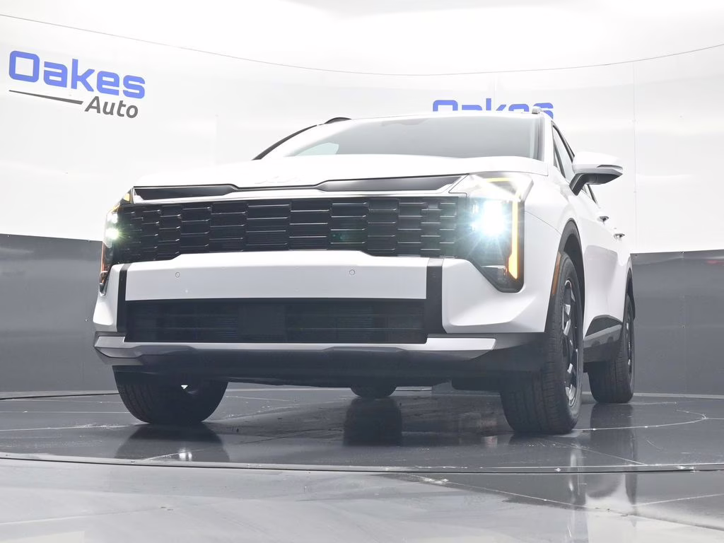 2026 Glacial White Pearl Kia Sportage EX FWD SUV