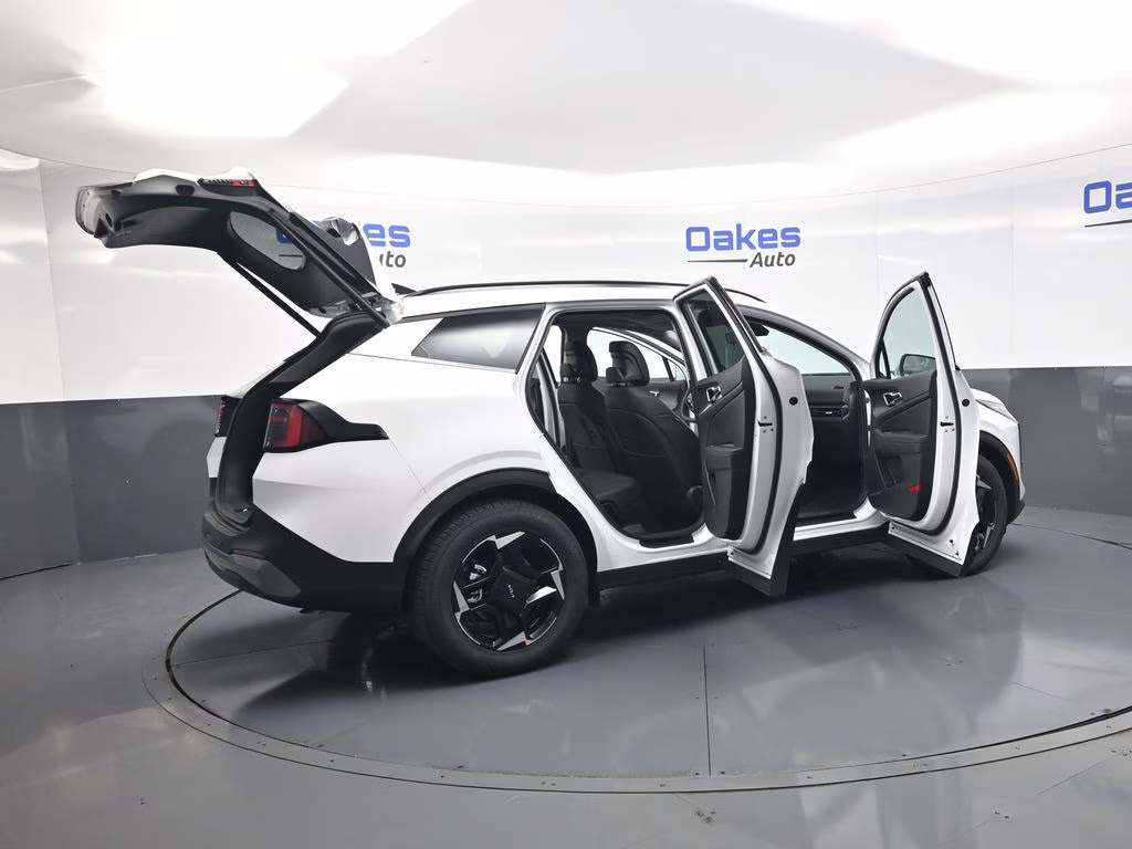 2026 Glacial White Pearl Kia Sportage EX FWD SUV