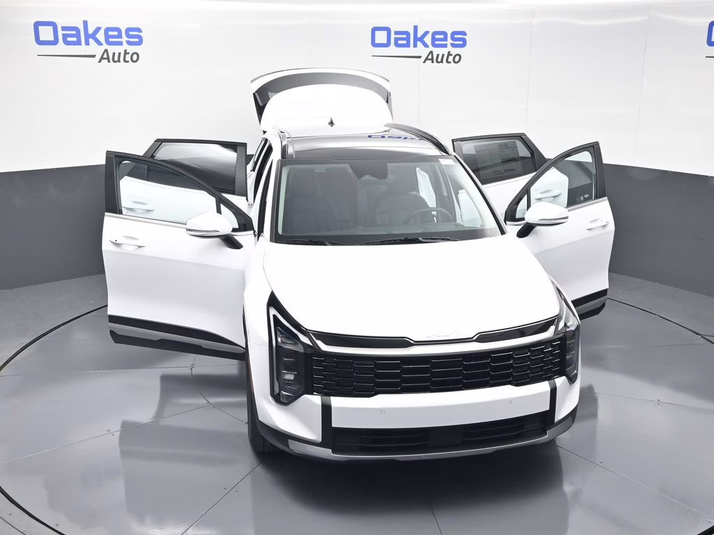 2026 Glacial White Pearl Kia Sportage EX FWD SUV