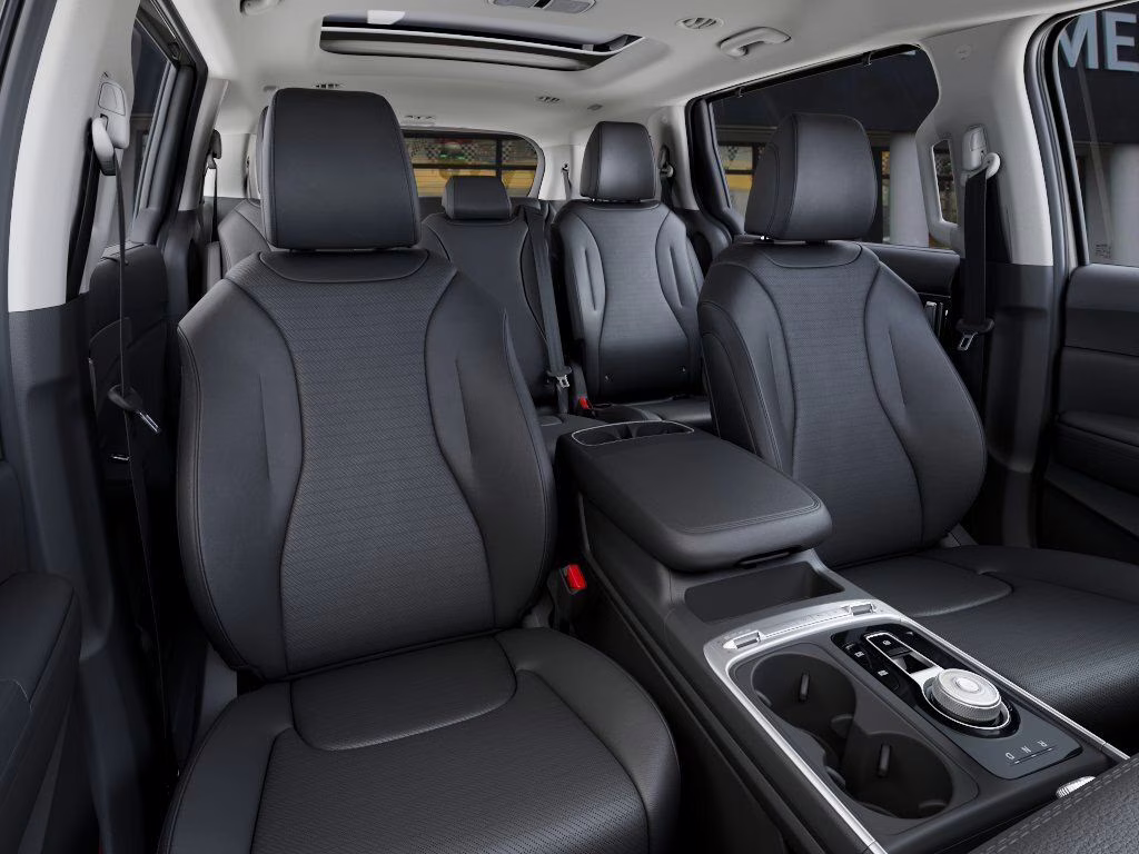 2026 Ivory Silver Kia Carnival Hybrid SX Prestige FWD Van