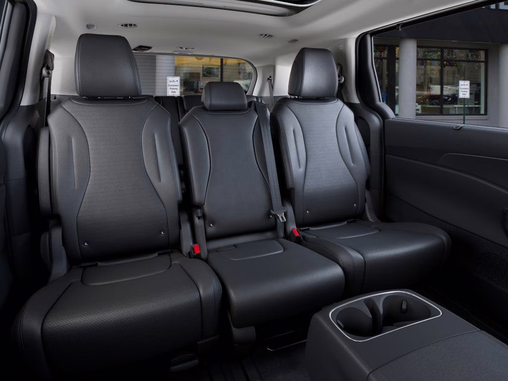 2026 Ivory Silver Kia Carnival Hybrid SX Prestige FWD Van