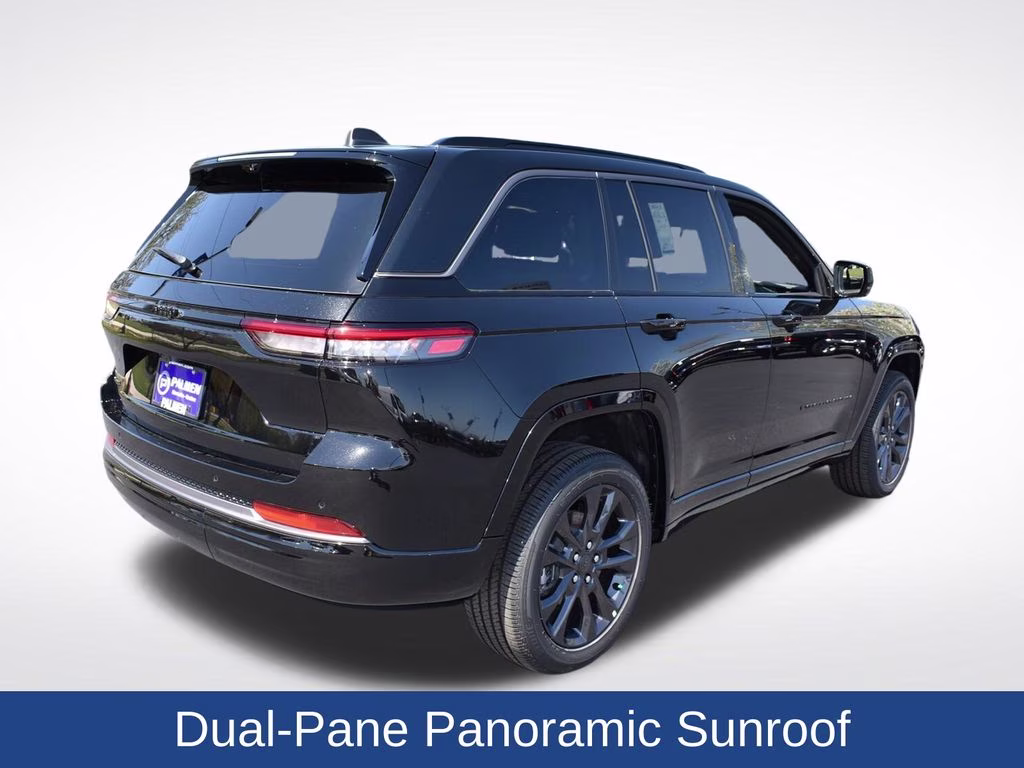 2026 Diamond Black Crystal Pearlcoat Jeep Grand Cherokee Limited 4X4 SUV