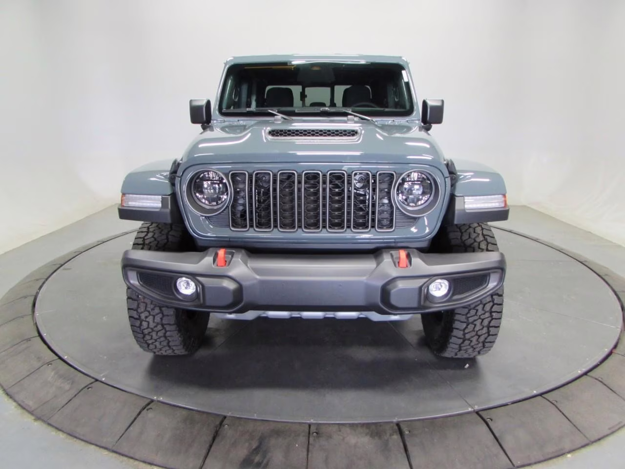 2026 Anvil Clearcoat Jeep Gladiator Mojave 4X4 Truck