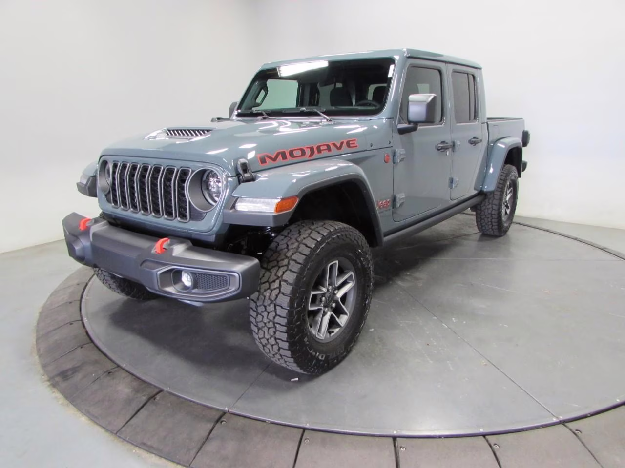 2026 Anvil Clearcoat Jeep Gladiator Mojave 4X4 Truck
