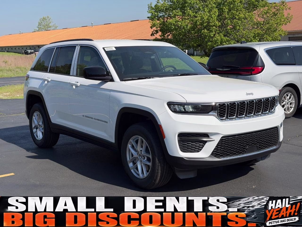 2026 Bright White Clearcoat Jeep Grand Cherokee Laredo 4X4 SUV