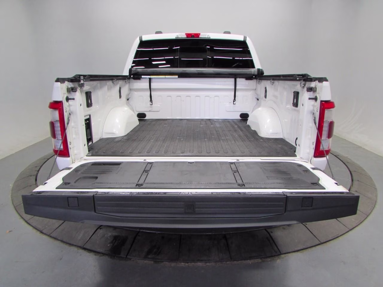2021 Star White Metallic Tri-Coat Ford F-150 4WD SuperCrew Box 4X4 Truck