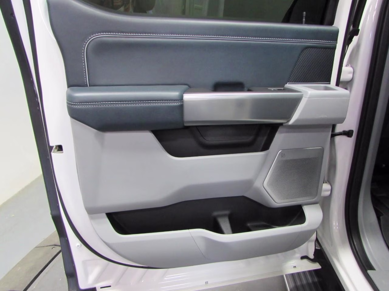 2021 Star White Metallic Tri-Coat Ford F-150 4WD SuperCrew Box 4X4 Truck