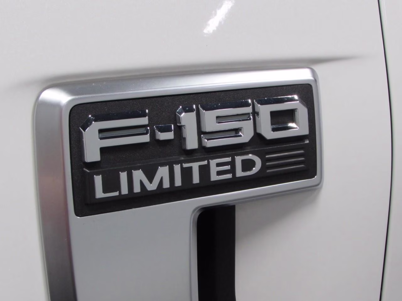2021 Star White Metallic Tri-Coat Ford F-150 4WD SuperCrew Box 4X4 Truck