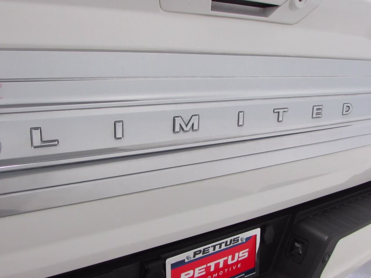 2021 Star White Metallic Tri-Coat Ford F-150 4WD SuperCrew Box 4X4 Truck