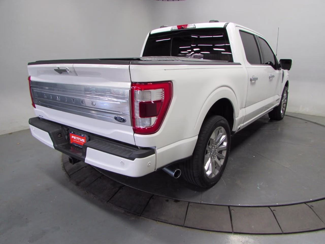 2021 Star White Metallic Tri-Coat Ford F-150 4WD SuperCrew Box 4X4 Truck