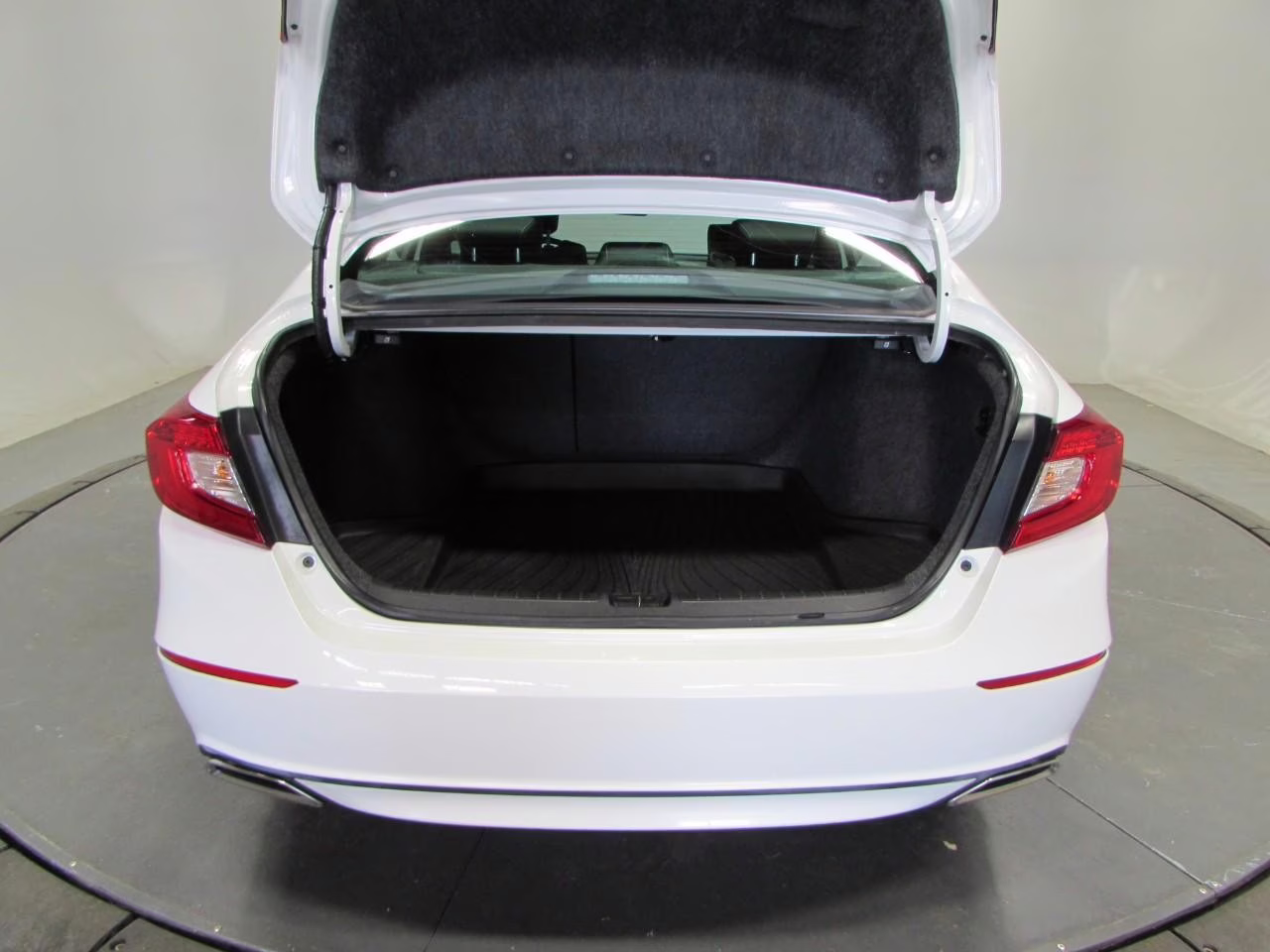 2022 Platinum White Pearl Honda Accord Sport FWD Sedan