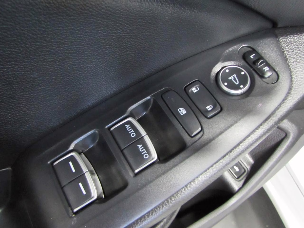 2022 Platinum White Pearl Honda Accord Sport FWD Sedan