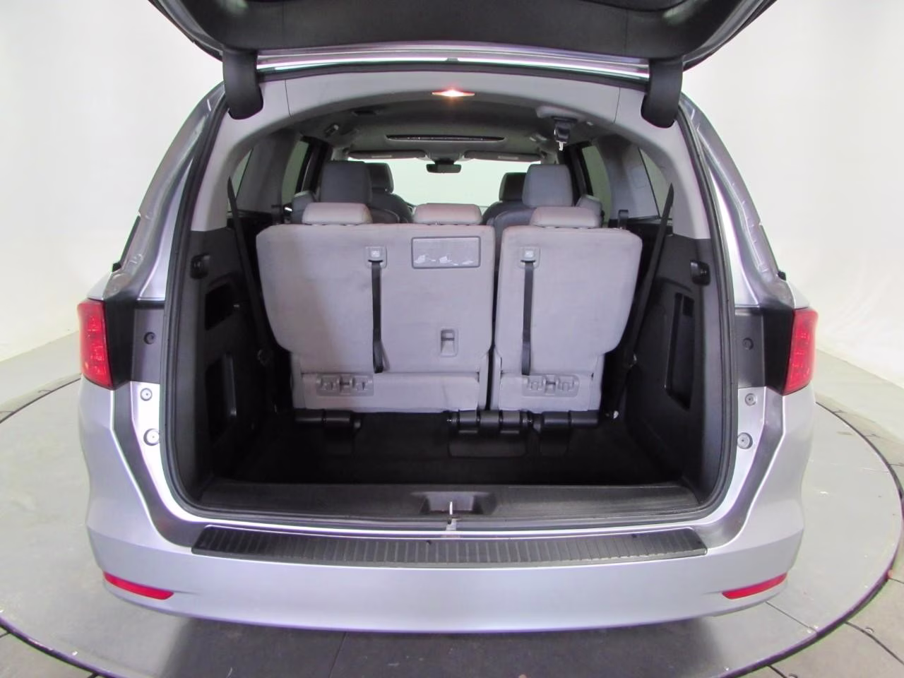 2024 Lunar Silver Metallic Honda Odyssey EX-L FWD Van