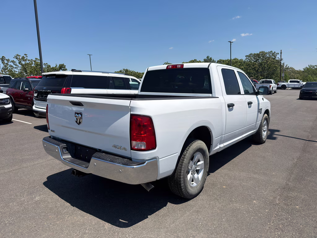 2022 Bright White Clearcoat Ram 1500 Classic SLT 4X4 Truck