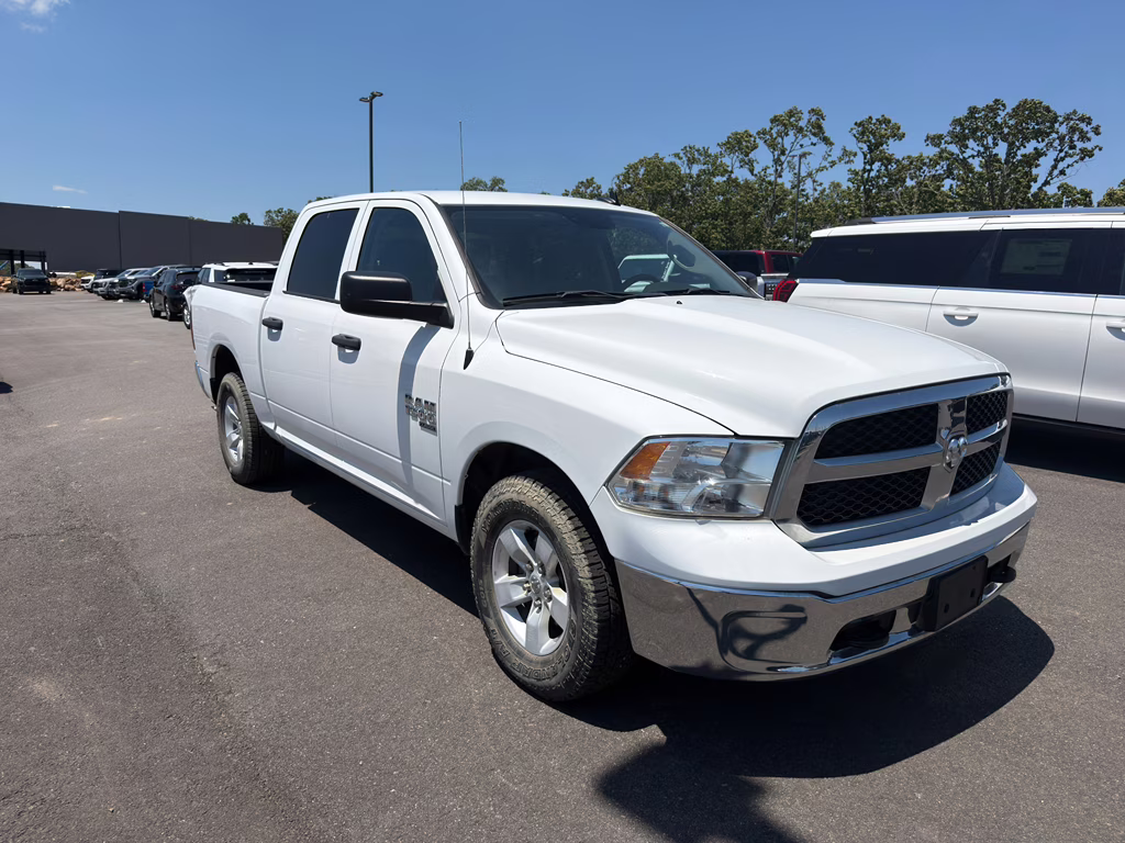 2022 Bright White Clearcoat Ram 1500 Classic SLT 4X4 Truck