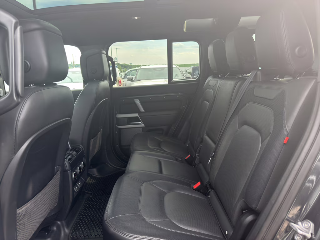 2023 Land Rover Defender 110 X-Dynamic SE AWD SUV